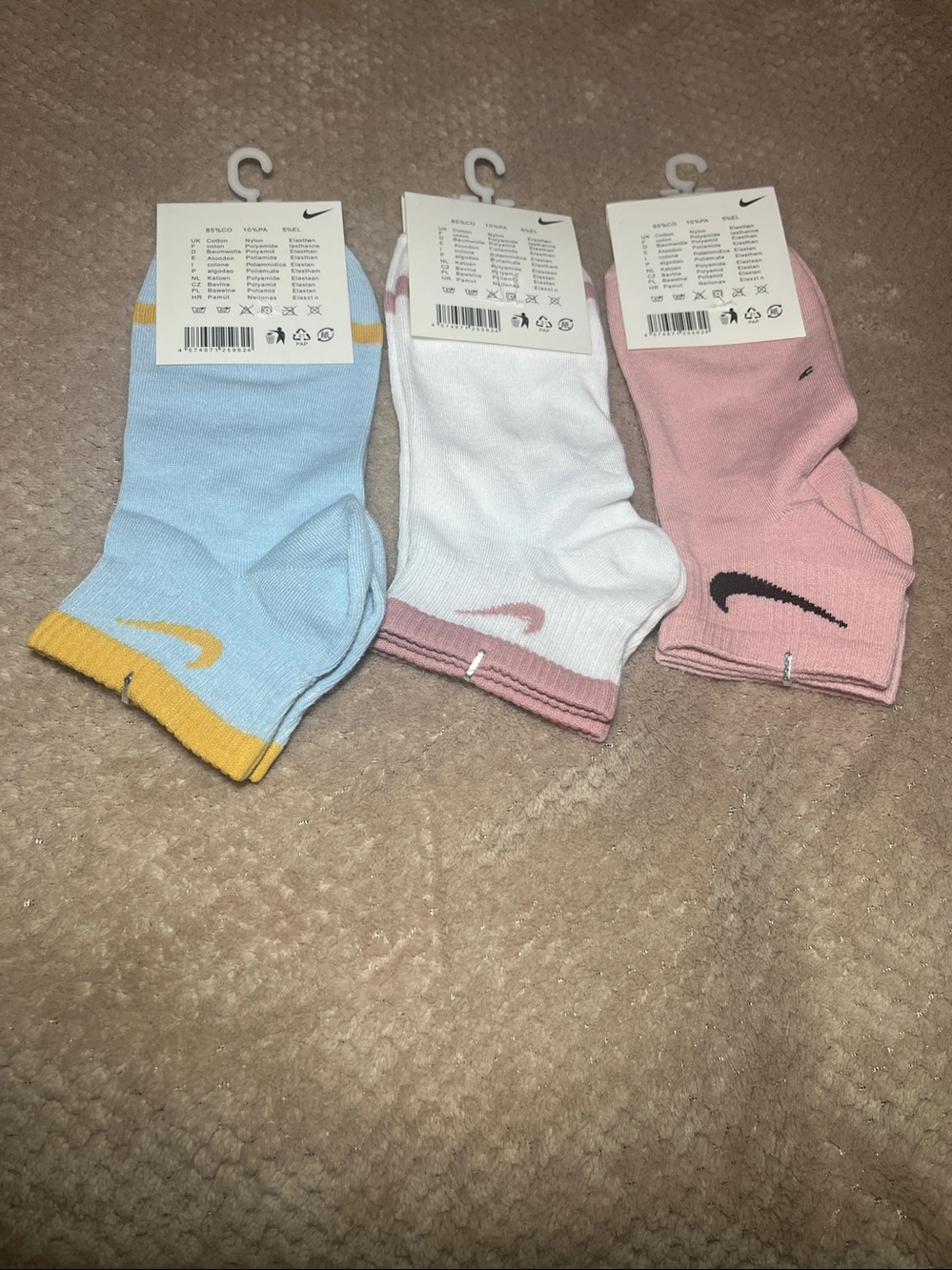 Nike Women's Low-Cut Ankle Sock Trio - Light Blue, White & Pink - Picture 3 of 3